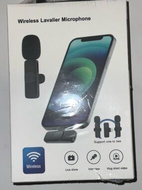 Wireless Lavalier Microphone for iPhone or Smartphones - Black NEW